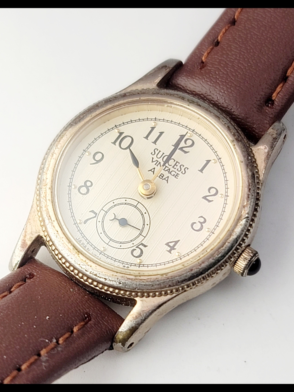 Vintage Seiko Alba Success V802-0230 Small Seconds Quartz Ivory Dial Japan Watch